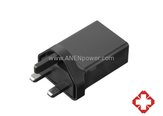 Chine EN/IEC 60601 Certifié 5V 2A alimentation médicale 12V adaptateur AC et 24V chargeur USB avec prise britannique - UKCA &amp; CE certifié fournisseur