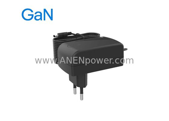 Chine PD 27W GaN Adaptateur secteur à courant alternatif USB-C pour Raspberry Pi 5, 5.1V 5A fournisseur