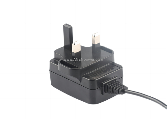 Adaptateur d'alimentation AC/DC maximal de 12 W certifié UKCA - alimentation électrique à commutation par prise électrique 5V 2A, 5V 2.4A, 9V 1.33A, 12V 1A, 24V 500mA fournisseur